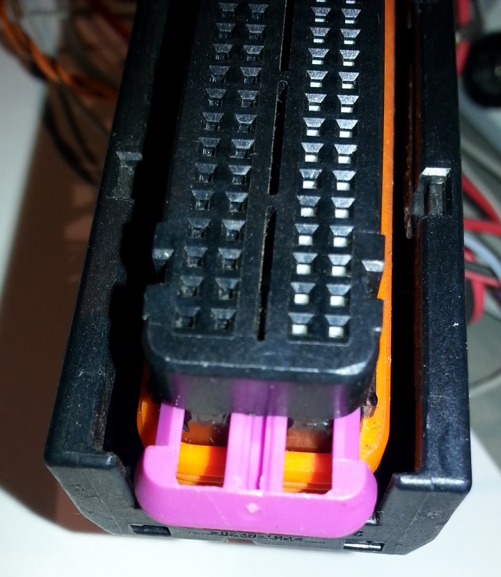 Loom connector 1
